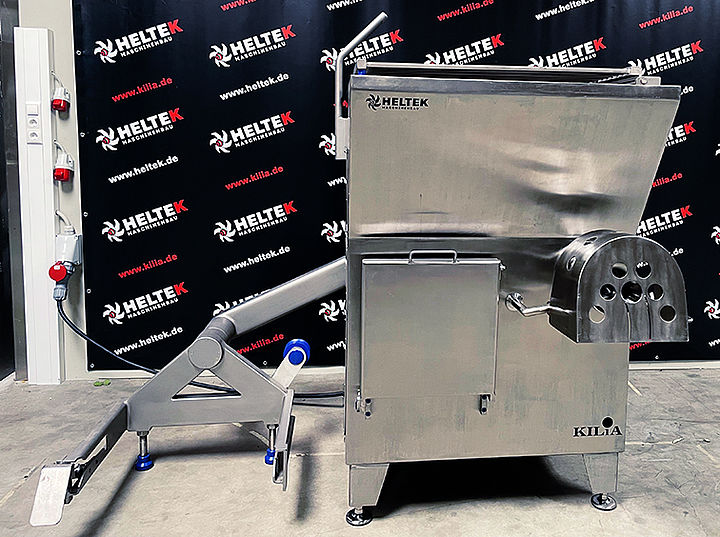 In addition to cutters, the portfolio of butcher machines at Heltek also includes angle machines, vacuum fillers, meat grinders, bacon cutters and more.